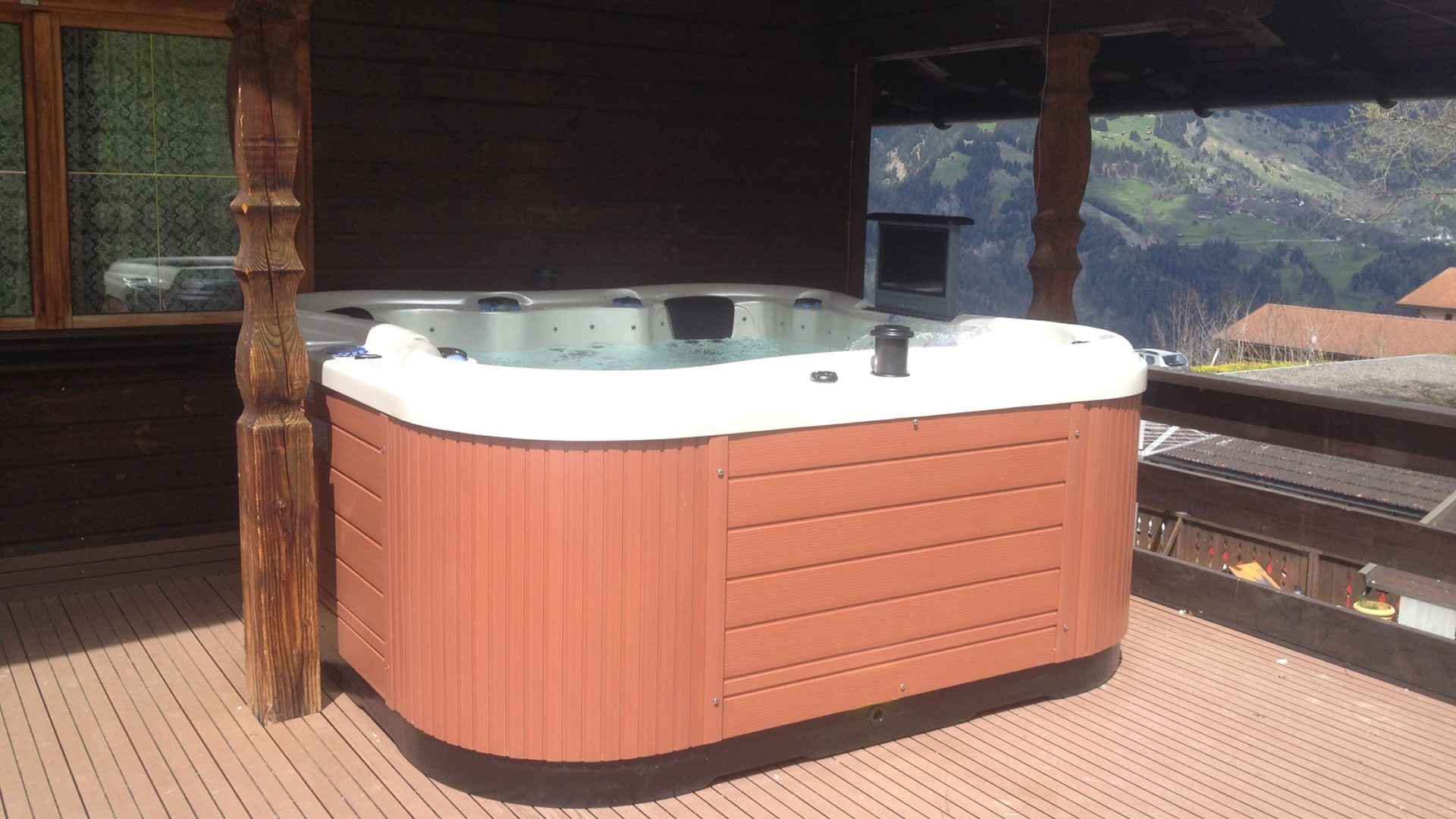 Outdoor Whirlpool Fly Five 5620